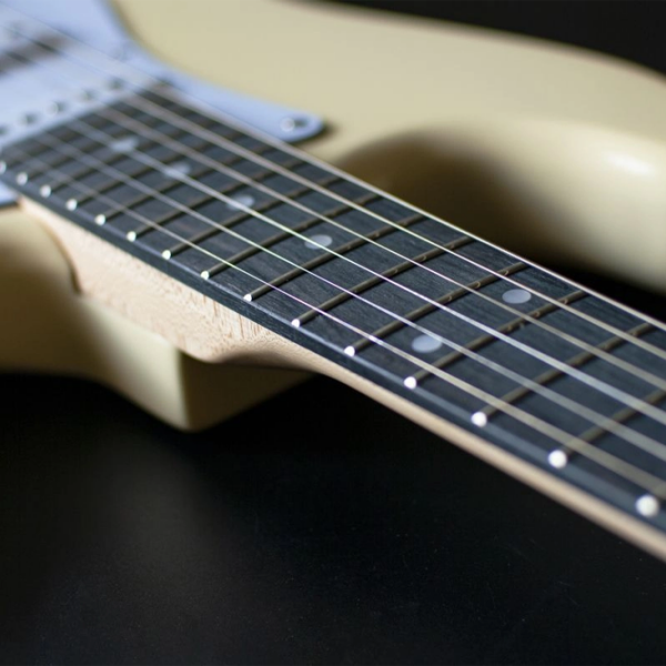 Chitară electrică Pearl River GST10 IV
White , 4/4 photo 11