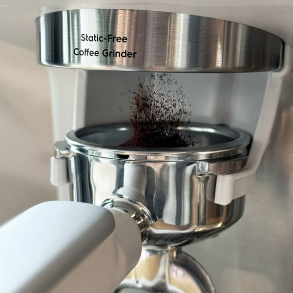 Aparat de cafea Electrolux E8EC1-8SW White 2200 W, 3 l, Thermoblock photo 4