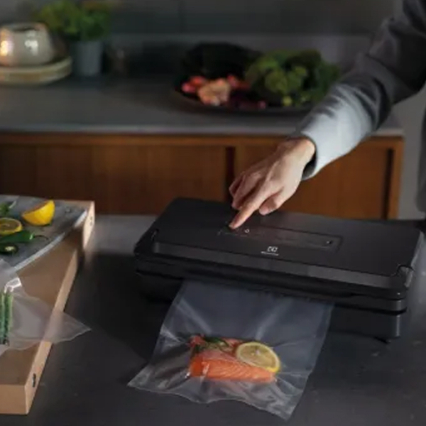 Aparat de vidat Electrolux E6VS1-6AG Black 80 W photo 7