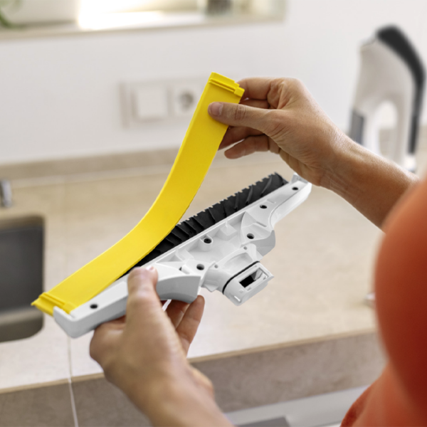 Robot pentru curățarea ferestrelor KARCHER WV 8 Signature Line White Suprafața de curățire: 165 m² photo 3