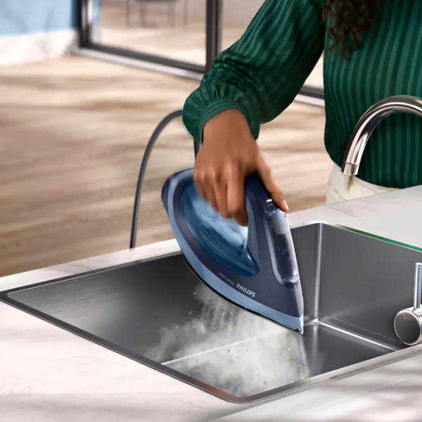 Fier de călcat Philips DST6120/20 Blue 2600 W, 45 g/min, 0.3 l, Acoperire antiaderentă photo 4