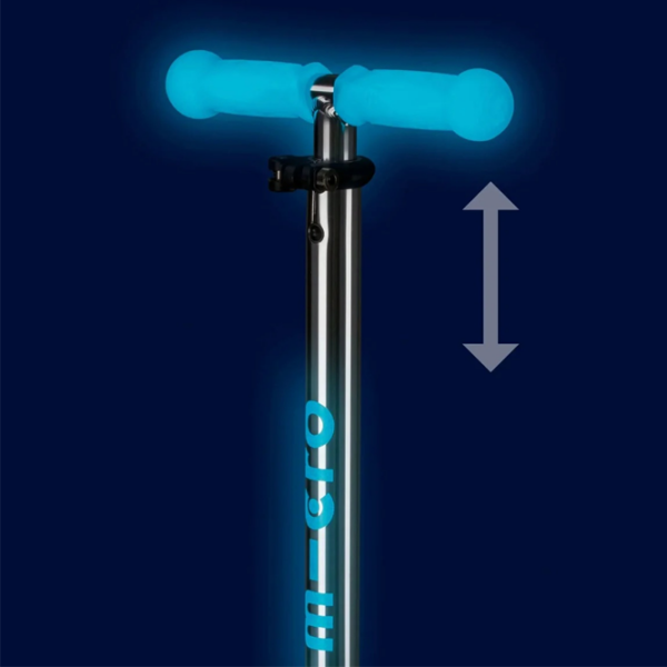 Детский трёхколёсный самокат Micro Maxi Deluxe Glow LED Plus (MMD377) Синий 5 лет, 50 кг, Полиуретановые photo 3
