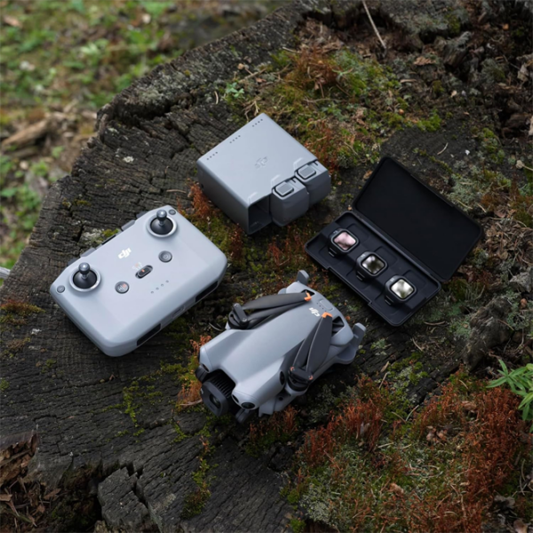 Dronă DJI Mini 5 Pro Fly More Combo (DJI RC N3) Gray Quadcopter / 57.6 km/h photo 9