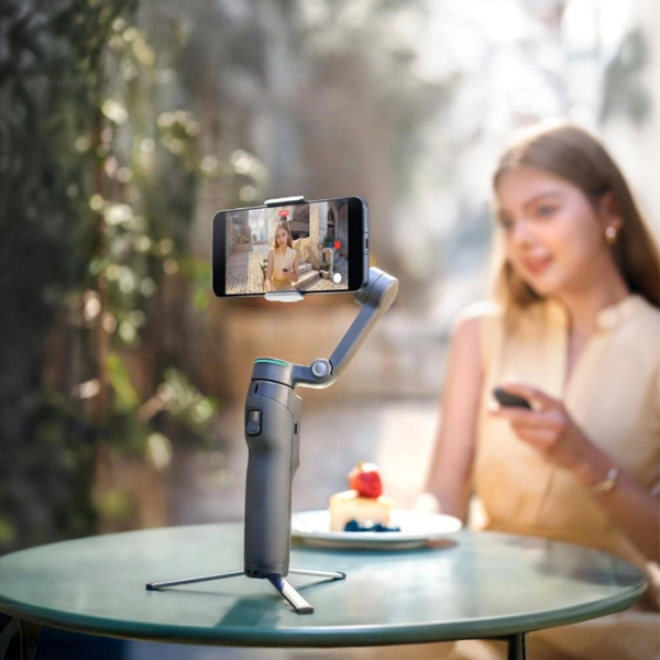 Stabilizator DJI Osmo Mobile 8P Standard Combo Gray Bluetooth / Gray photo 6